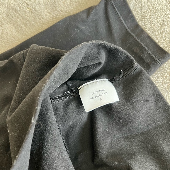 Vuori Women’s AllTheFeels Black Legging Small - Picture 4 of 4